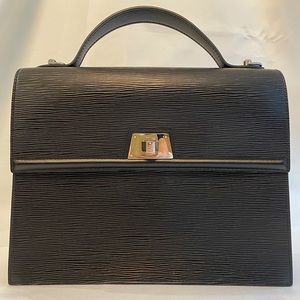 Authentic Louis Vuitton Sevigne GM black Epi